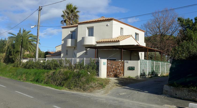 Апартаменты Holiday home Villelongue-de-la-Salanque