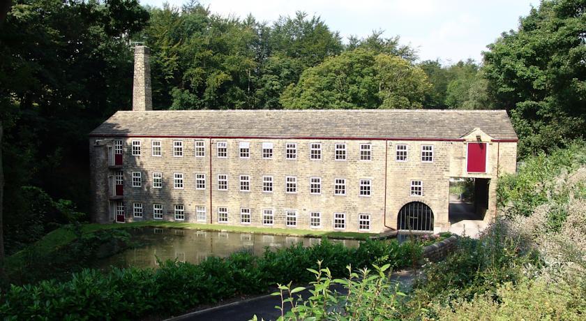 Апартаменты Hewenden Mill Holiday Homes
