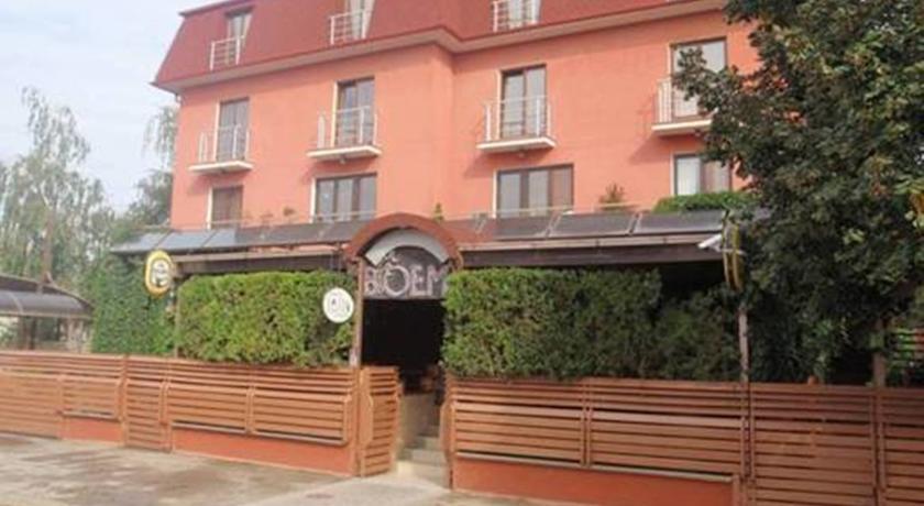 Отель Boem Hotel