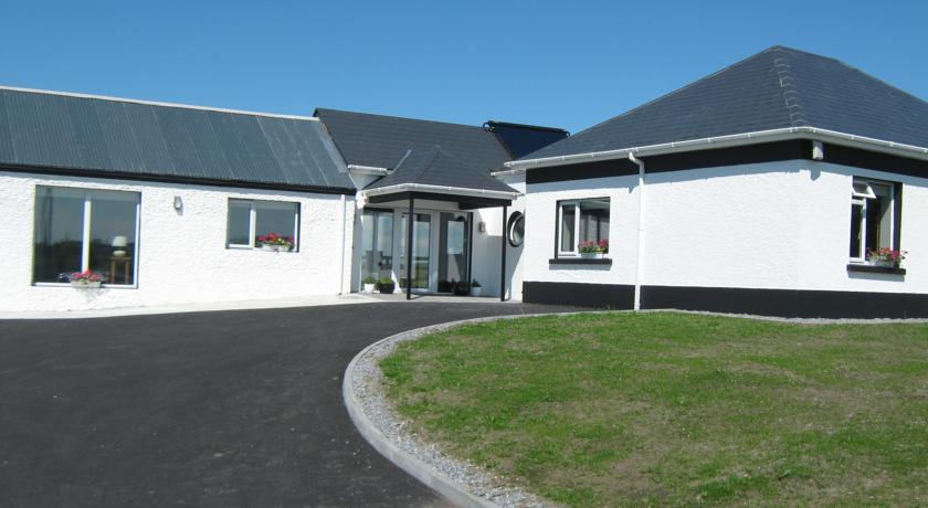 Апартаменты Liosdoire Holiday Home