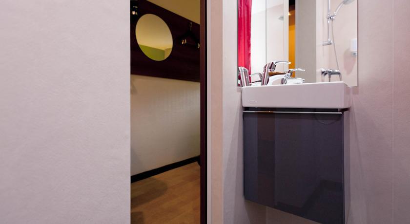 Отель Hôtel Balladins Lyon / Bron