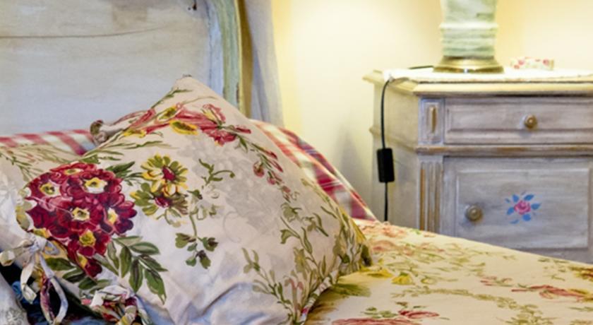 Мини-отель Chambres d'hôtes Le Clos des Mousquetaires
