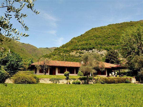 Вилла Villa Larius