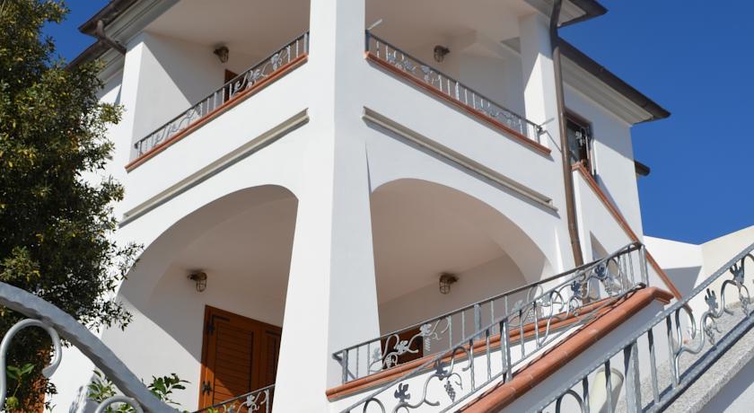 Апартаменты Holiday House Cala Gonone