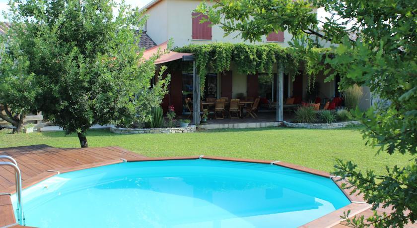 Апартаменты maison très agréable dans village