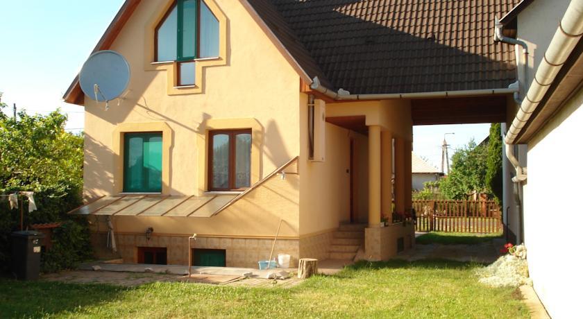 Kálvin Apartment