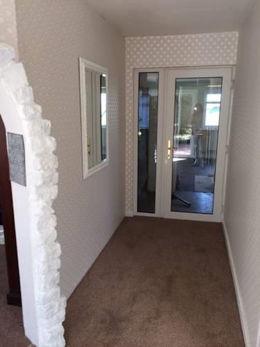 Мини-отель Long Chimneys Bed & Breakfast