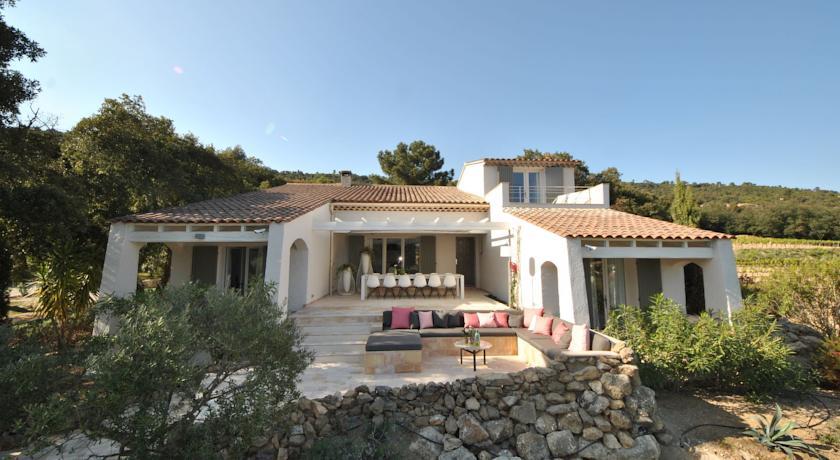 Вилла Villa Le Lauva