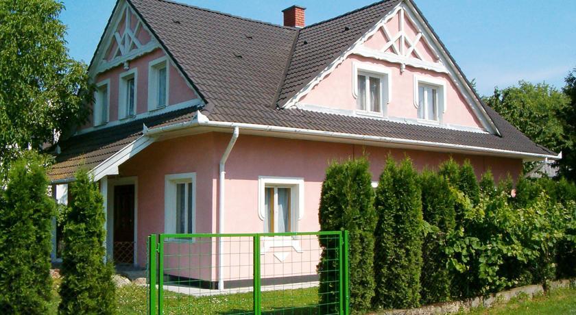 Апартаменты Holiday home Balatonkeresztur 2