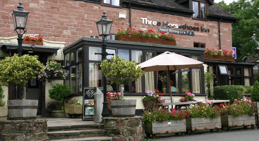 Отель The Three Horseshoes Inn