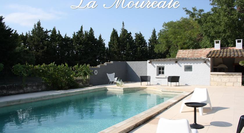 Гостевой дом La Magnanerie de la Moureale