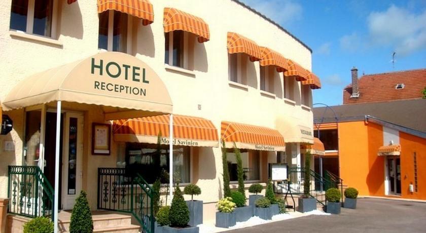 Апартаменты Studios Motel Savinien