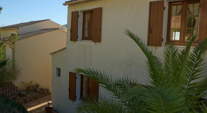 Апартаменты Holiday home La Londe-les-Maures