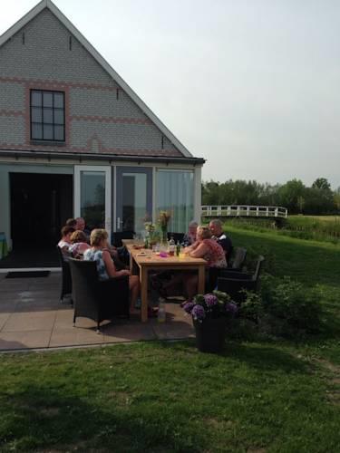 Апартаменты Groepsaccommodatie De Kleine Stal