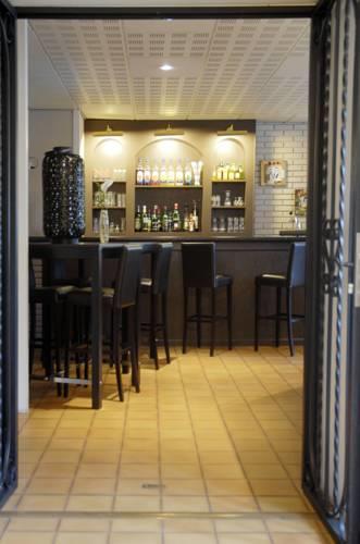 Отель Hotel Resort Bourg les Valence