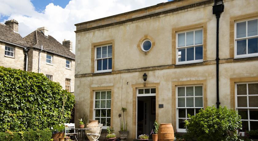 Отель My Place Go - Cirencester