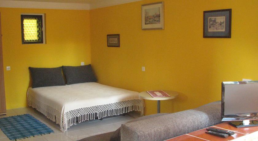 Гостевой дом Szajkitavak Apartmanház és Kemping