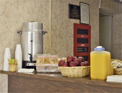 Отель Travelodge Inn Medford