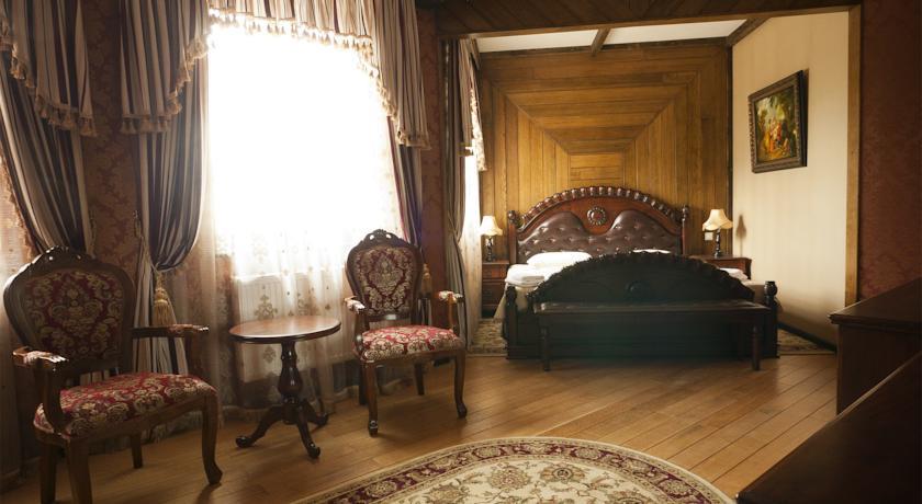 Отель Spa hotel Zámek Lužec