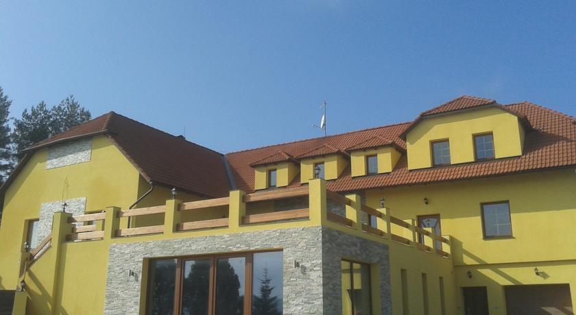 Отель Wellness Penzion Life