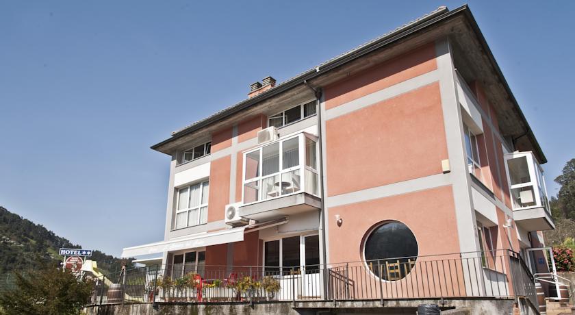 Отель Hotel El Mirador del Nalón