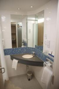 Отель Express By Holiday Inn Folkestone-Channel Tunnel