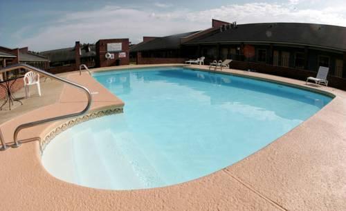 Отель Enterprise Inn & Suites