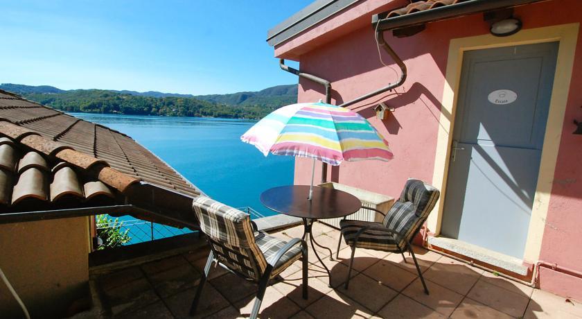 Апартаменты Apartment Orta San Giulio