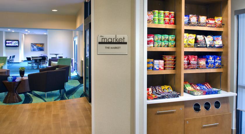 Отель SpringHill Suites Boston Andover