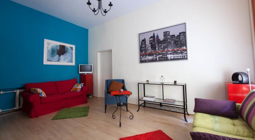 Bluedoor Apartments
