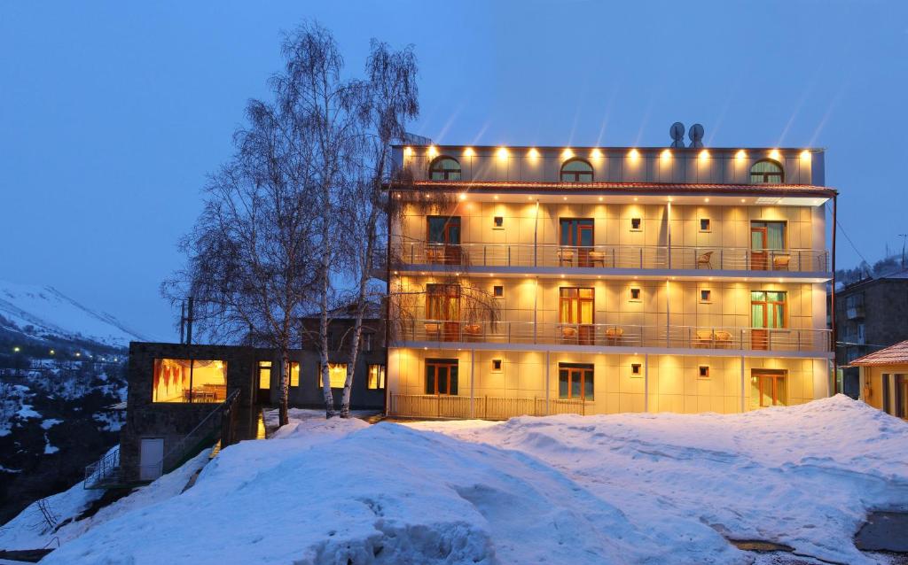 Гостиница Nairi Hotel