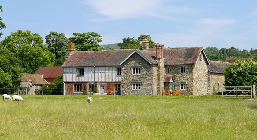 Отель Henley Farmhouse