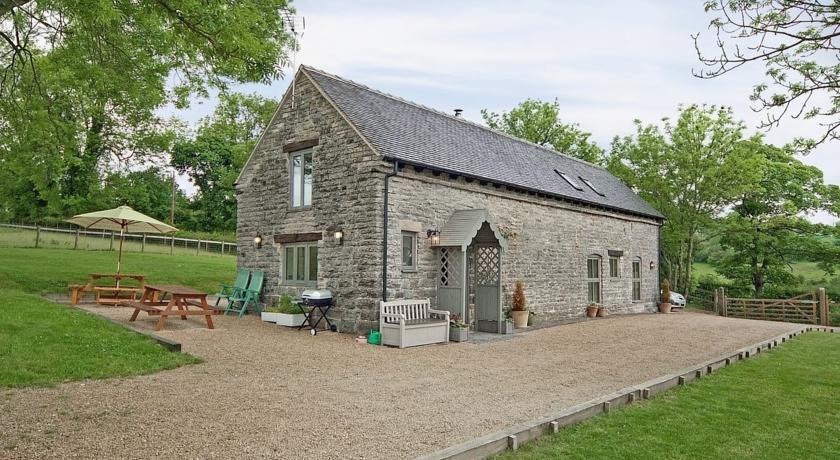 Отель Annies Meadow Barn