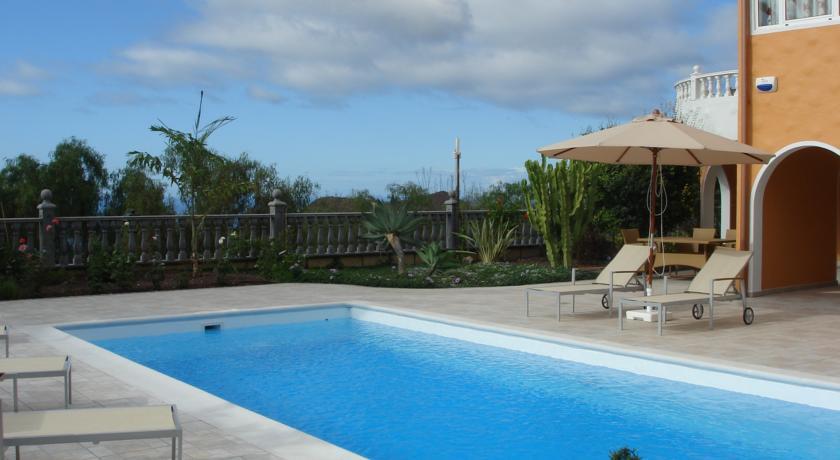 Апартаменты Pool Villa Chayofa