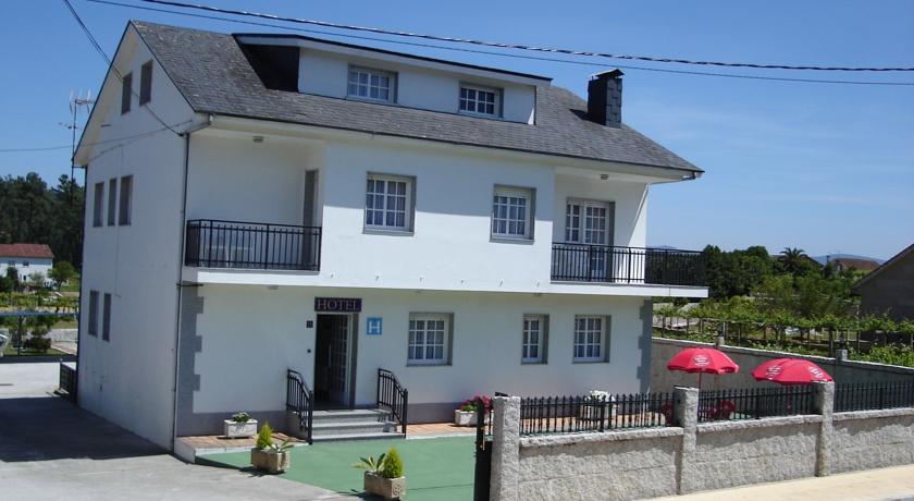 Отель Hotel Martinez