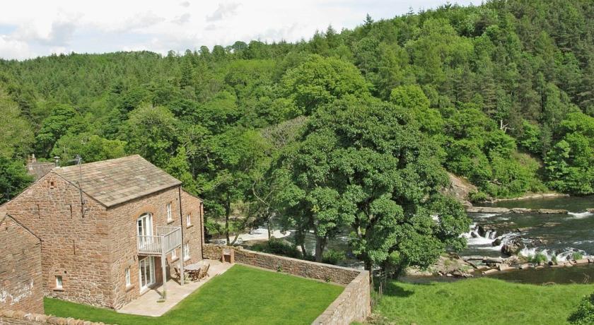 Отель Crakeld Holm