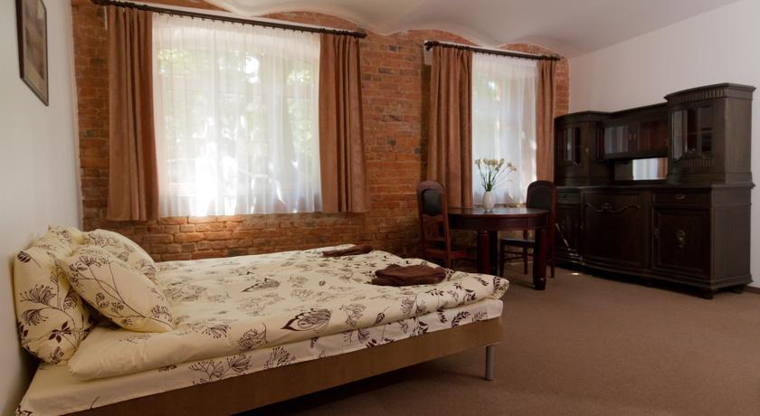 Janne Hotel