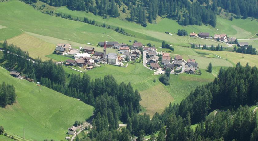 Отель Lenzerhof