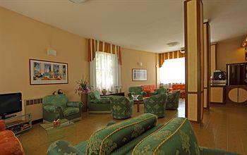 Отель Hotel Ariston