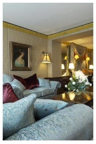 Отель The Merchant Hotel