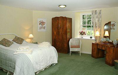 Отель The Garden Apartment