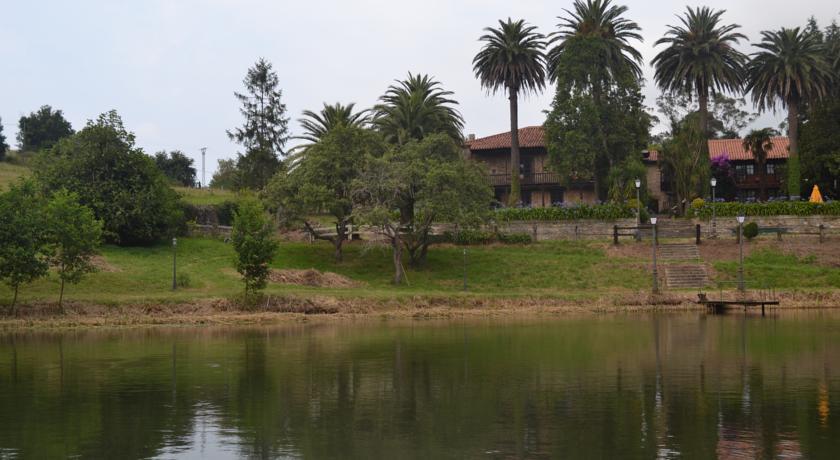 Отель Casona Dos Lagos