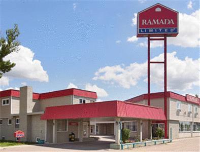 Отель Ramada Medicine Hat