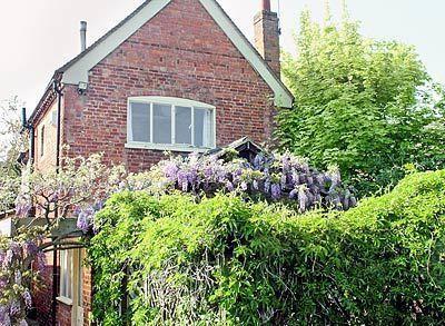 Отель Dorset House Cottage