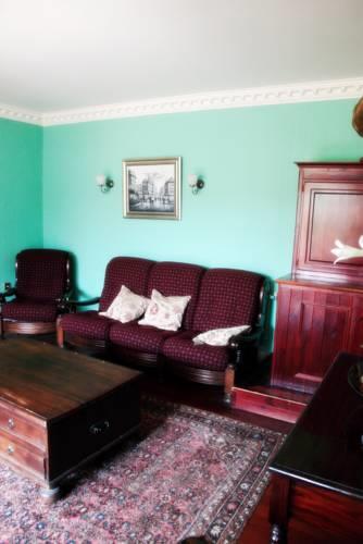 Отель Kilcooly's Country House