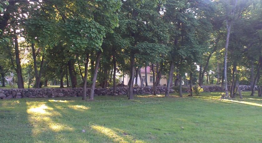 Апартаменты Paslepa Manor
