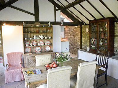 Апартаменты The Long Barn