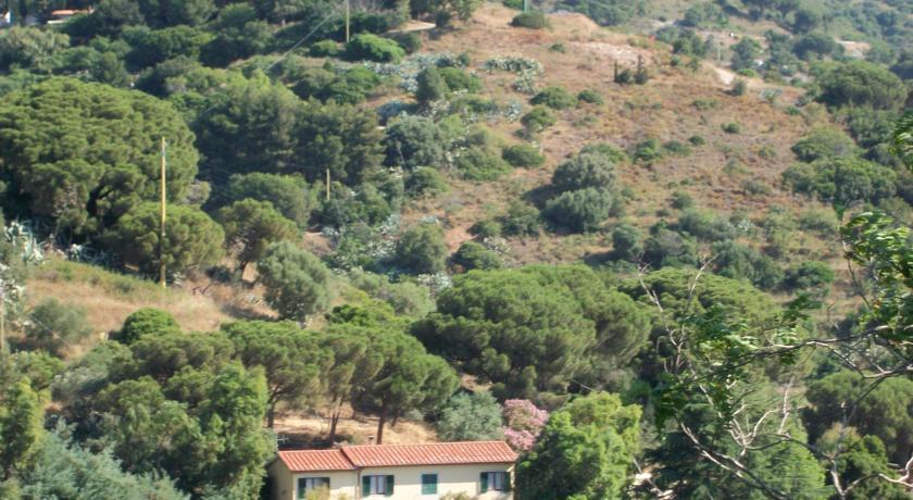 Отель Agriturismo la Lecciola