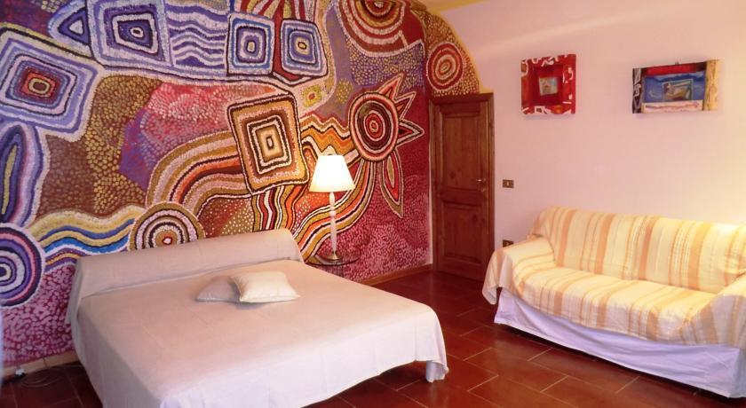 Отель Agriturismo Podere Santa Rita