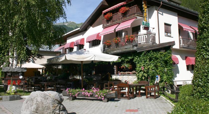 Отель Albergo Martinet
